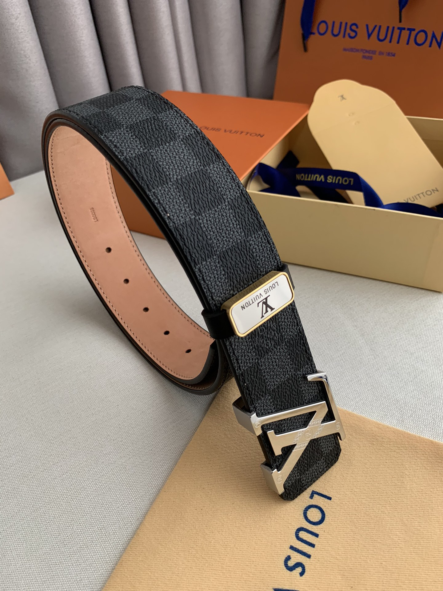 Louis Vuitton Plaid Oldskin Calfskin Men's Belt 3.8CM Width
