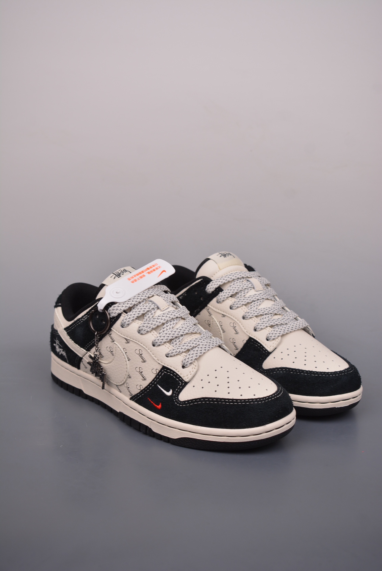 Stussy x Nike By You SB Dunk Low Retro SP Black and White Embroidery XY1688-017