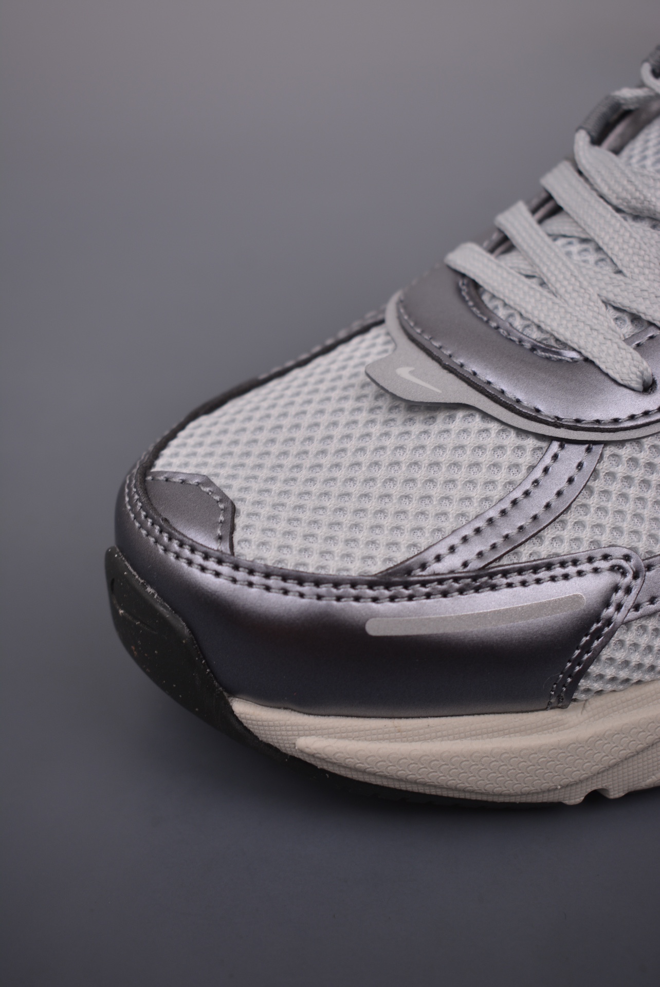 Nike Wmns V2K Runtekk LowTitanium Steel Grey FD0736-003