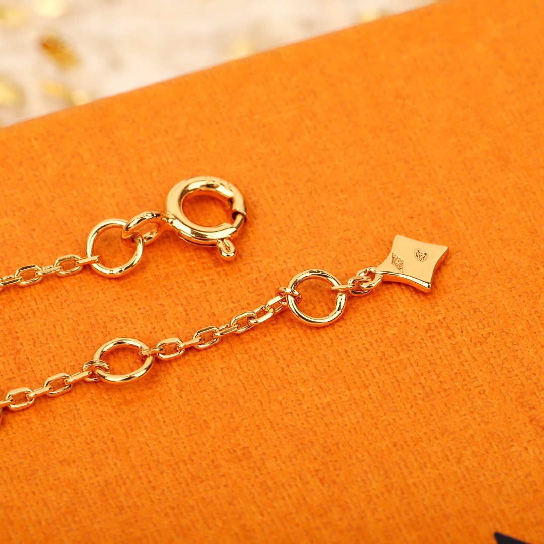 Louis Vuitton Four Flower Bracelet