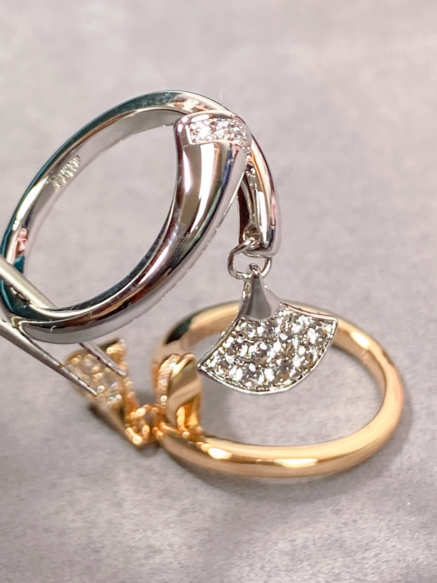 Bulgari Divas Dream Series Fan Shape Ring