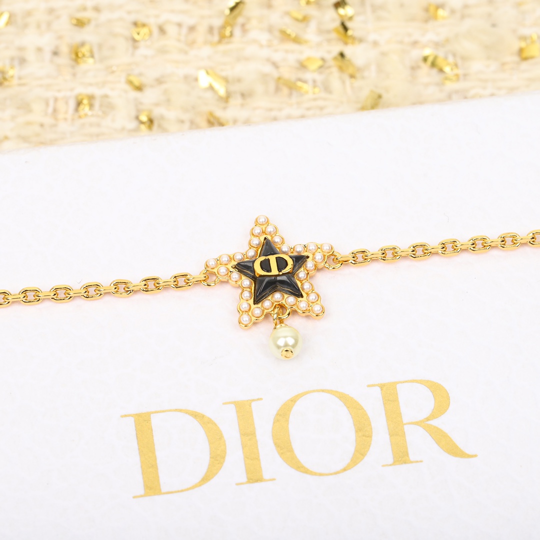 Dior black five-pointed star bracelet