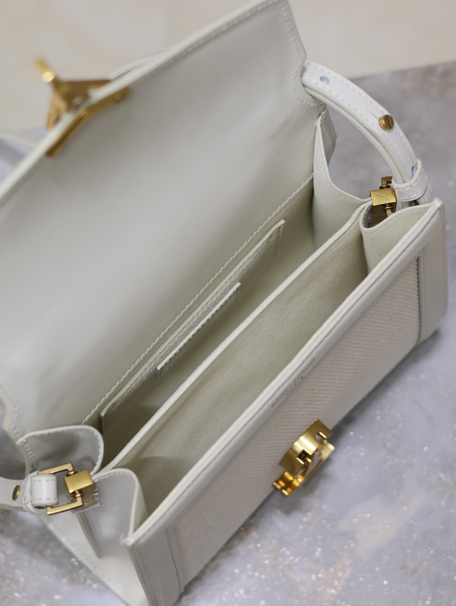 Yves Saint Laurent CASSANDRA mini handbag 602716