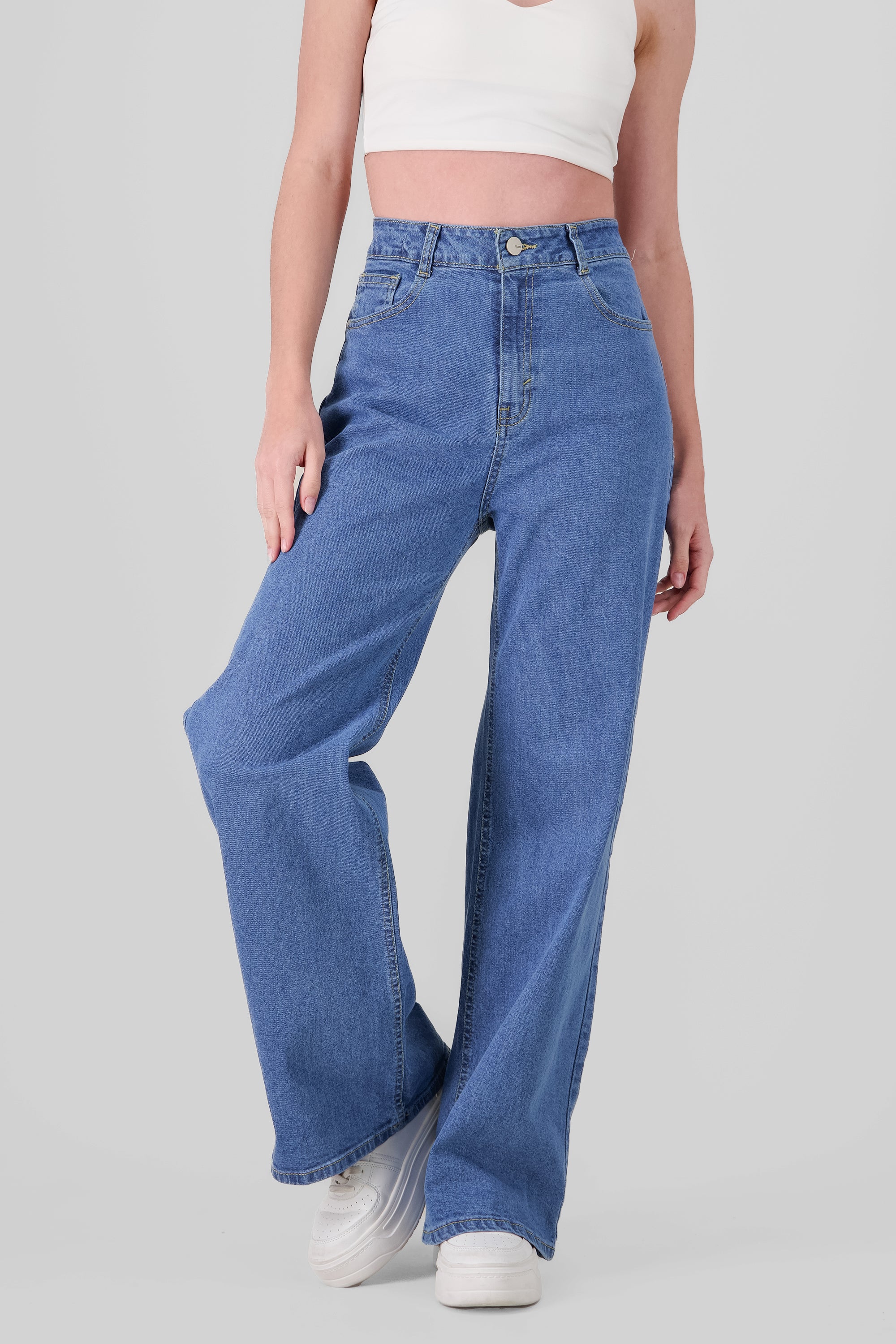 Mid Rise Wide Leg Jeans