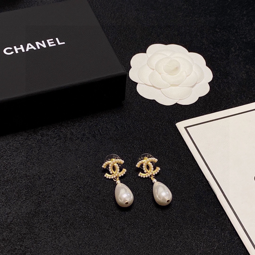 Chanel Pearl Drop Earrings