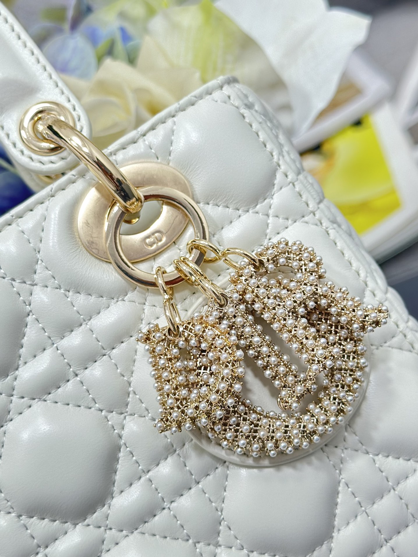 Dior Lady Four-grid Lambskin Pearl Button Lady Bag M0538