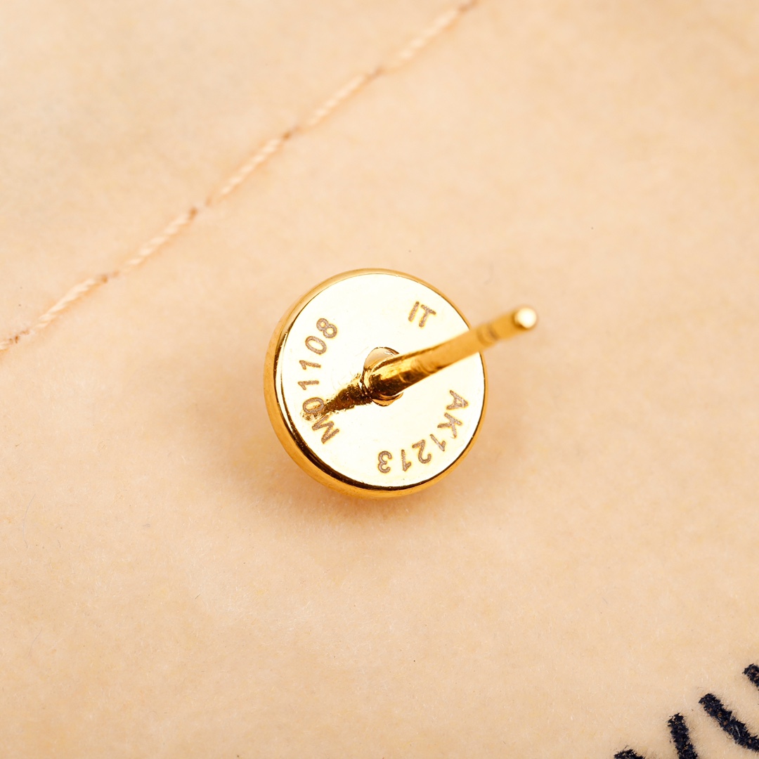Louis Vuitton Flowergram Stud Earrings