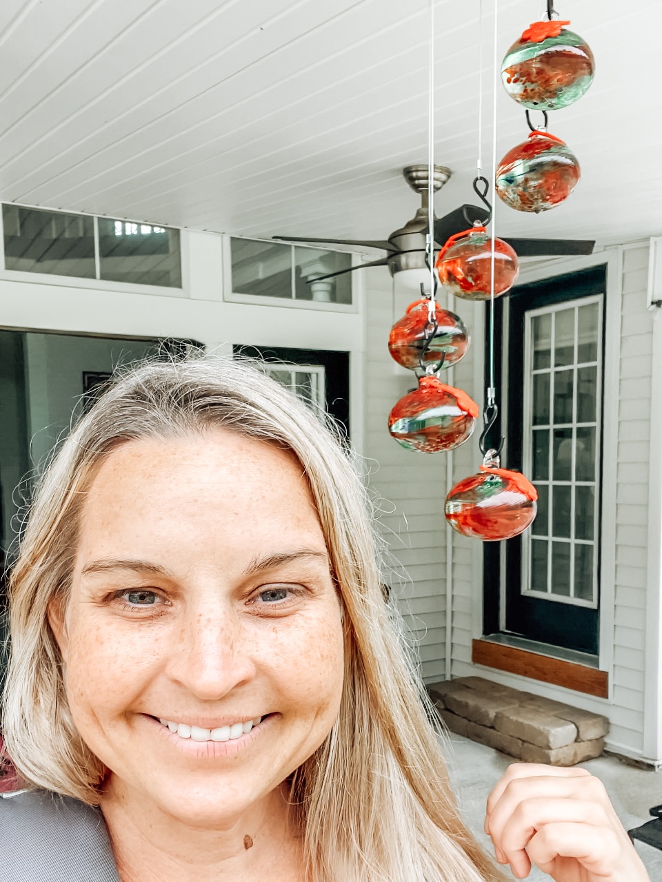 🔥ON SALE 59% OFF🔥Charming Wind Chimes Hummingbird feeders, ant and bee Proof, Never Leak