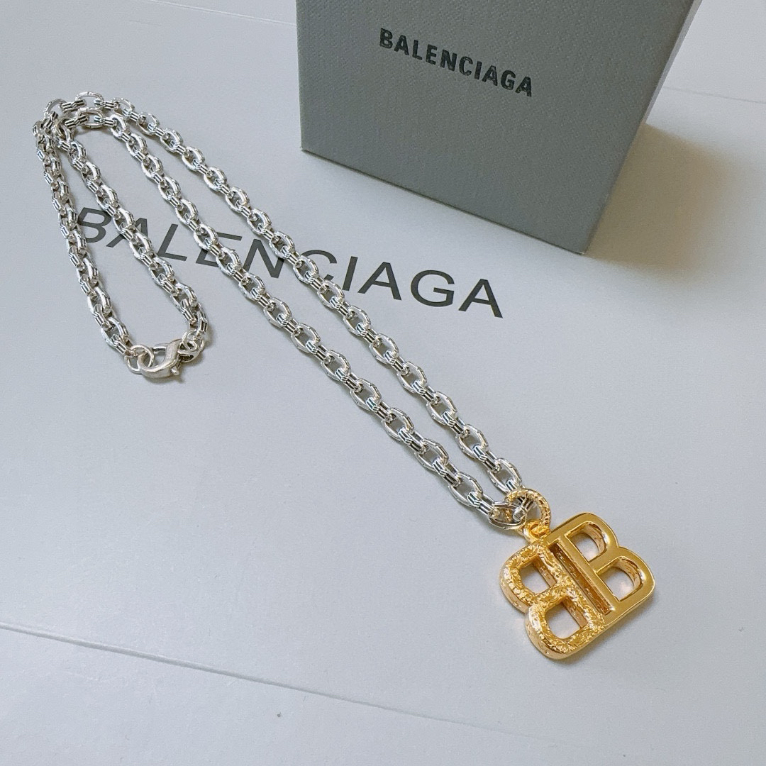 Balenciaga BB chain necklace