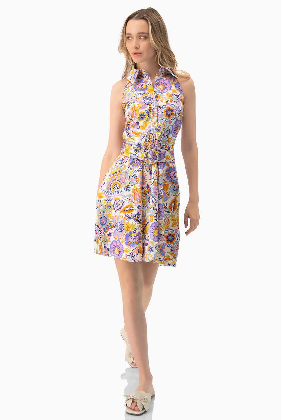Vestido corto estampado y cinturon