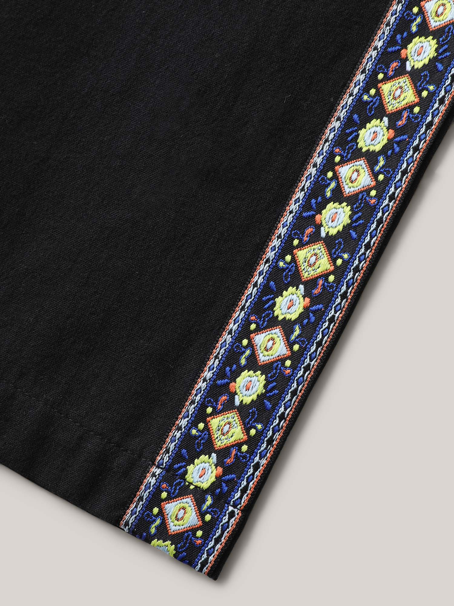 Lace Detail Solid Straight-Leg Pants