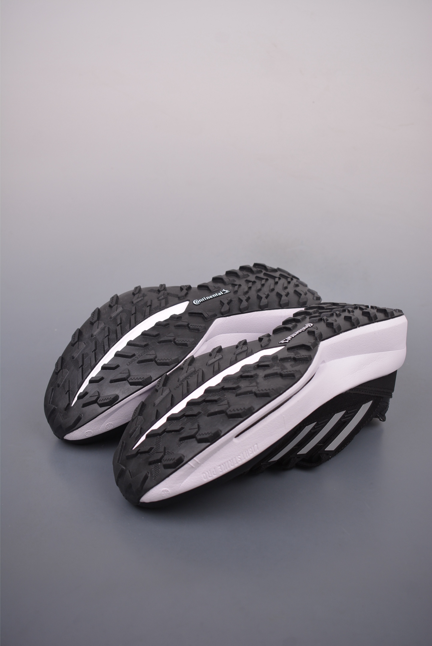 Adidas EQUIPMENT AGRAVIC Black and White JH6113