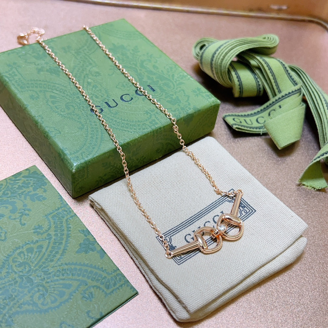 Gucci GG rose gold necklace