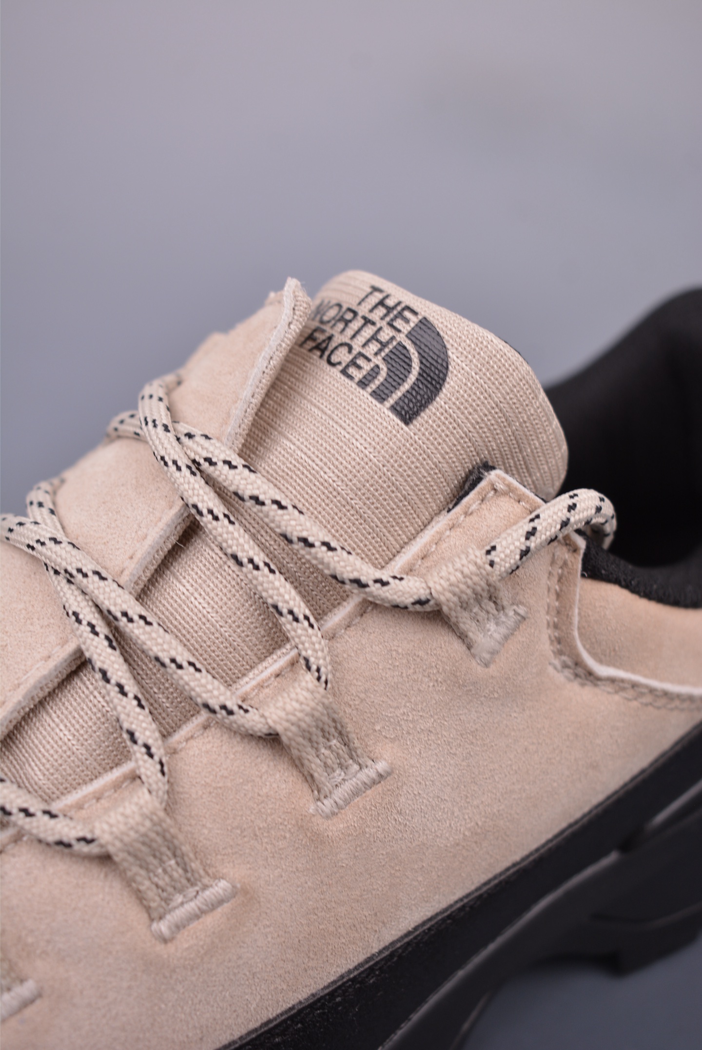 The North Face Glenclyffe Low sneakers beige gray black NF0A817B