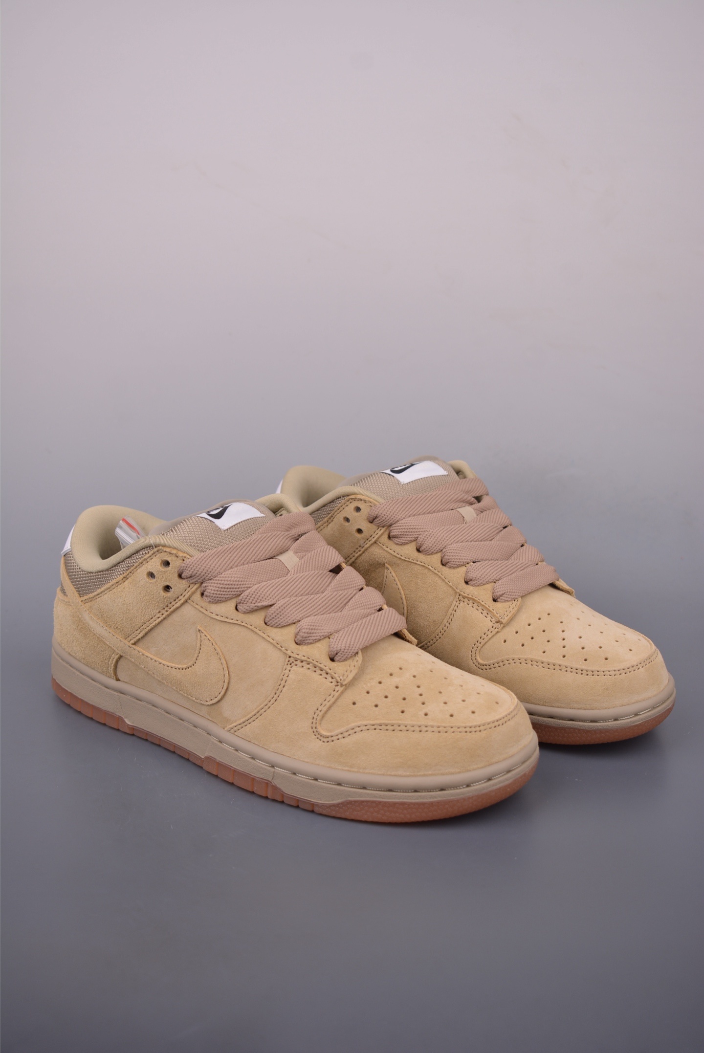 Nike SB Dunk Low Pro B 