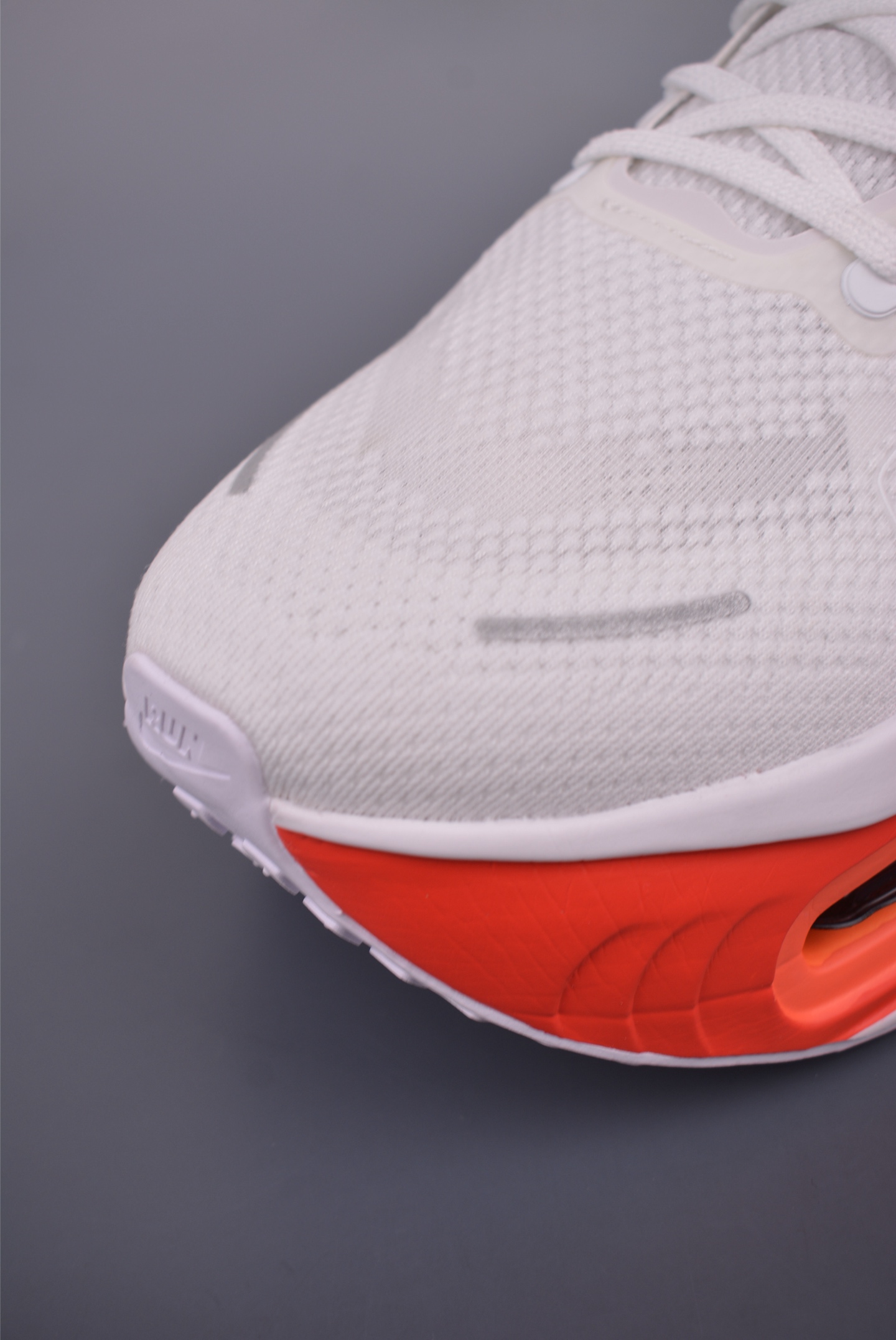 Nike Vomero Premium Air 