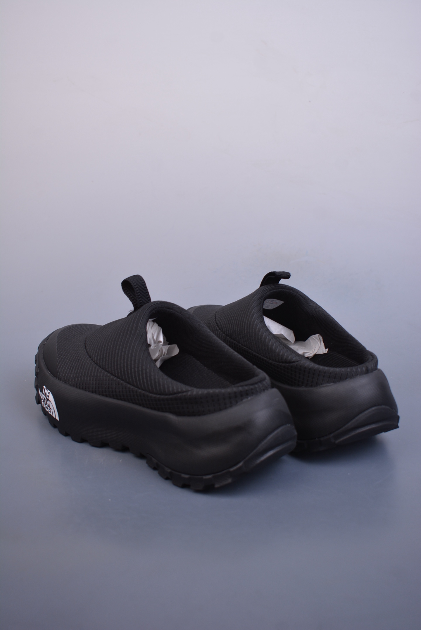 The North Face W Never Stop Lace sneakers black and white half-slip NFOA8A92KX75