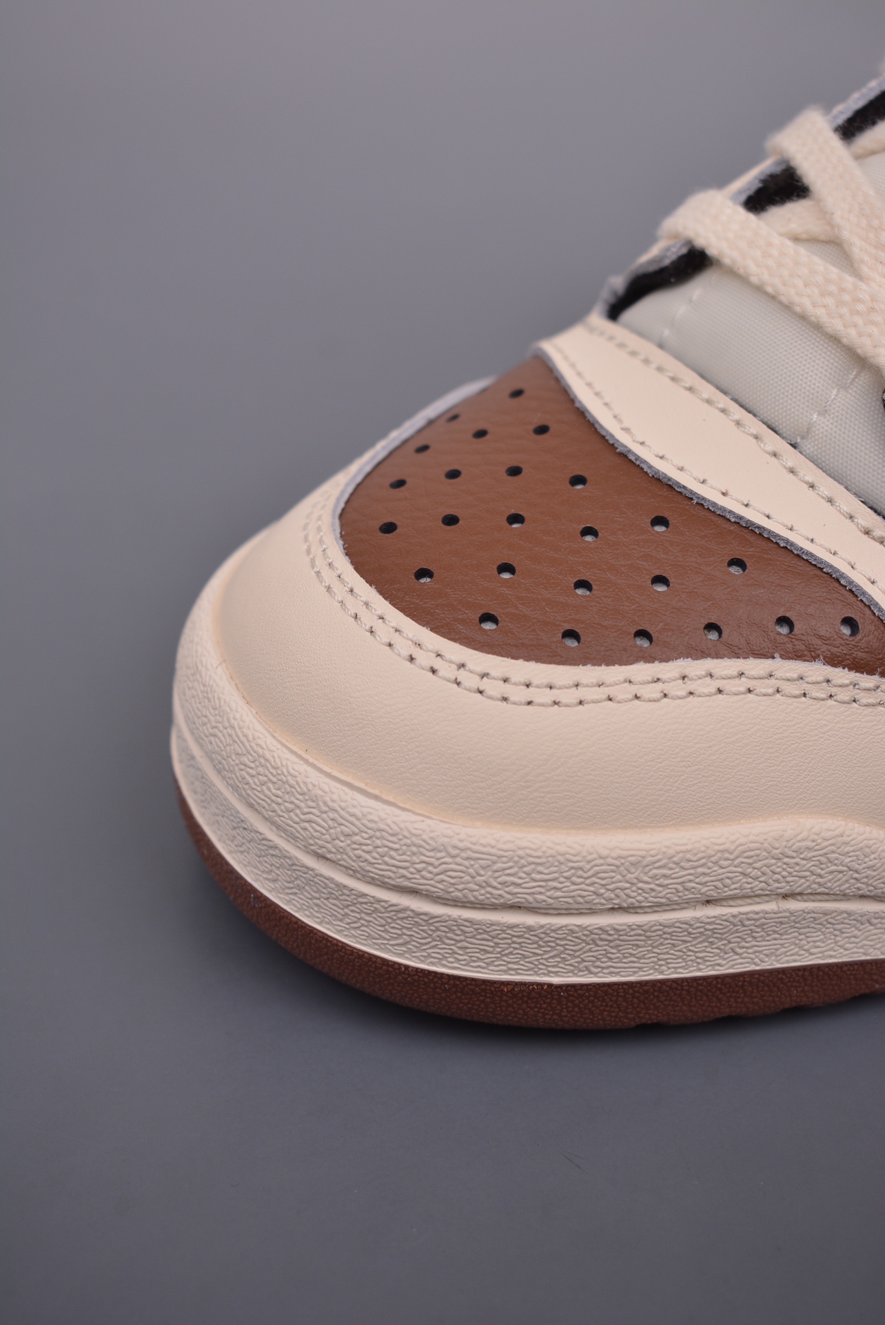 Adidas Originals Forum Low CL White Brown IG3900