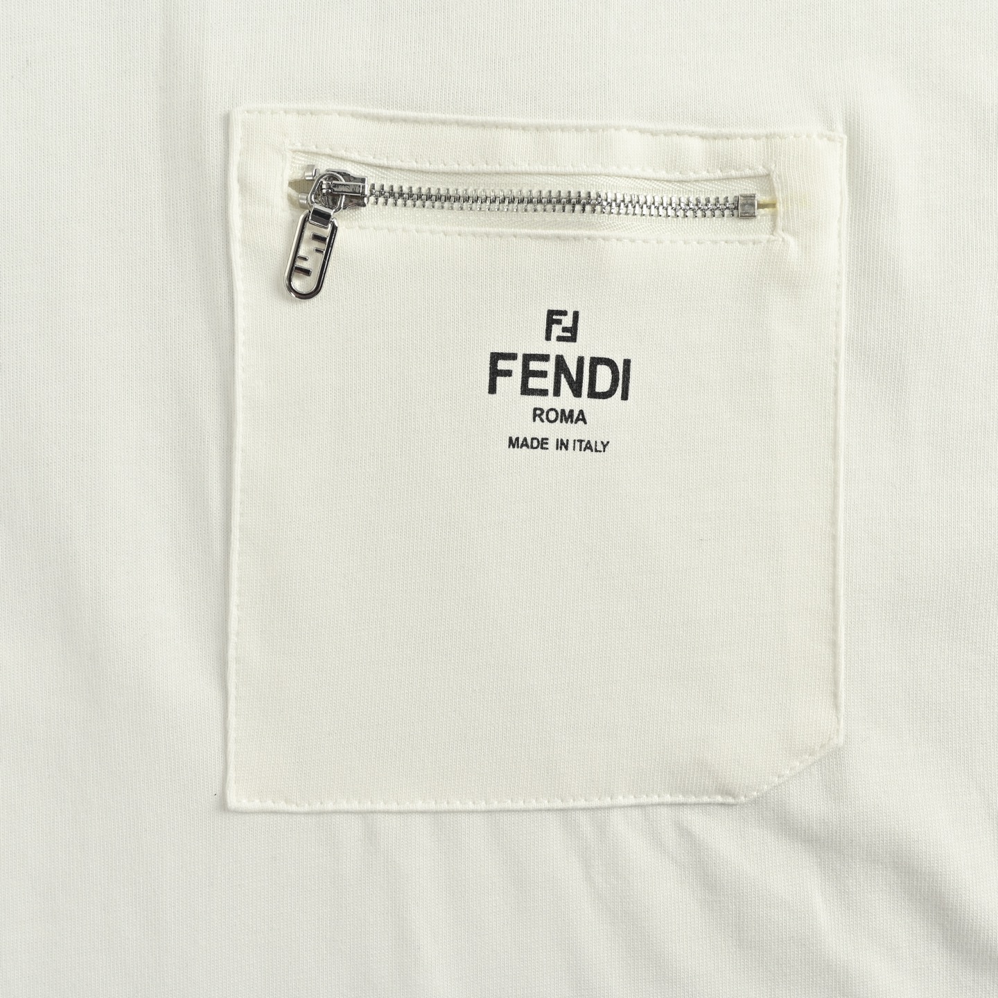 Fendi 25ss pocket zipper lettering logo short sleeve