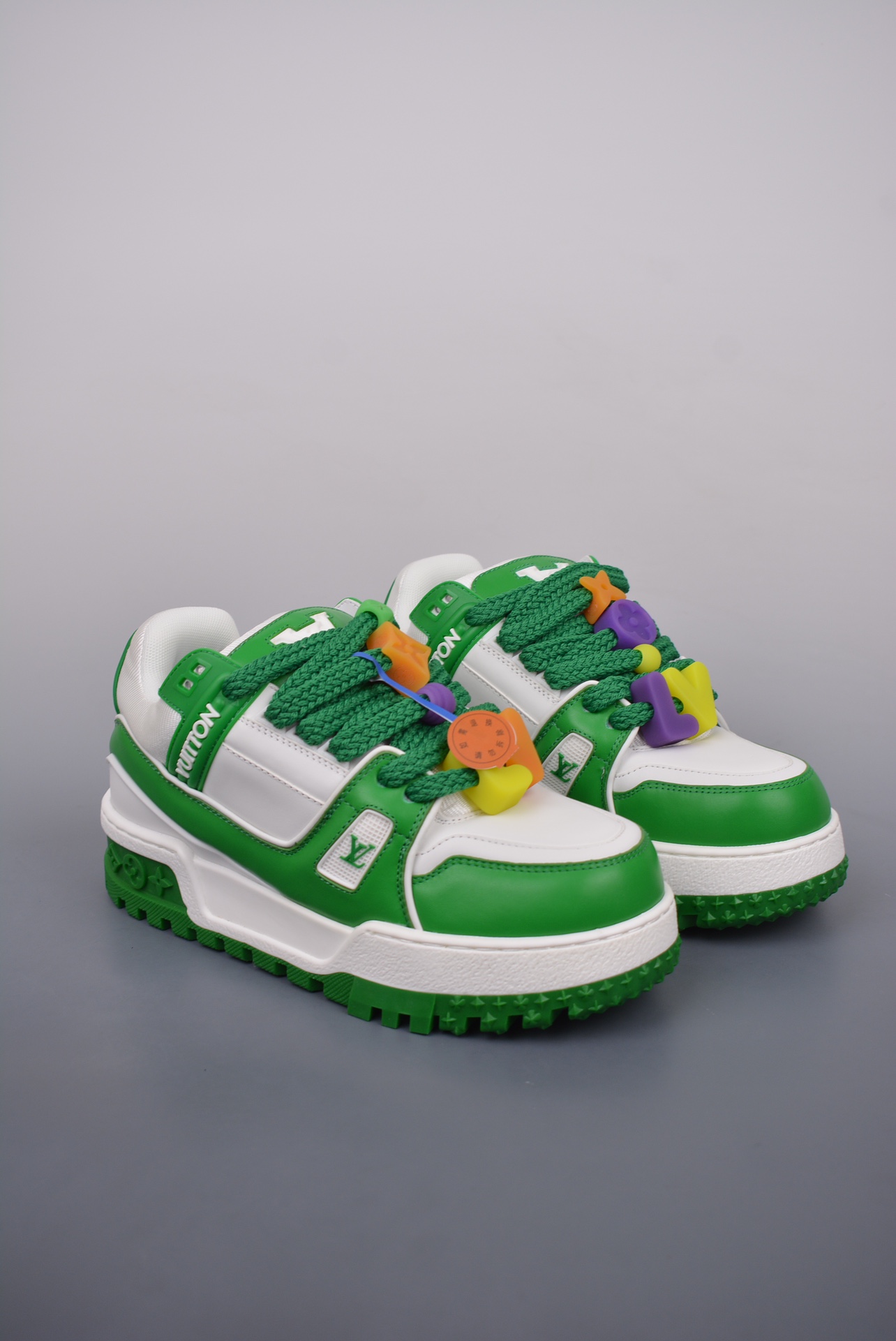 Louis Vuitton Trainer Maxi Low Sneaker green and white 1AB8SN