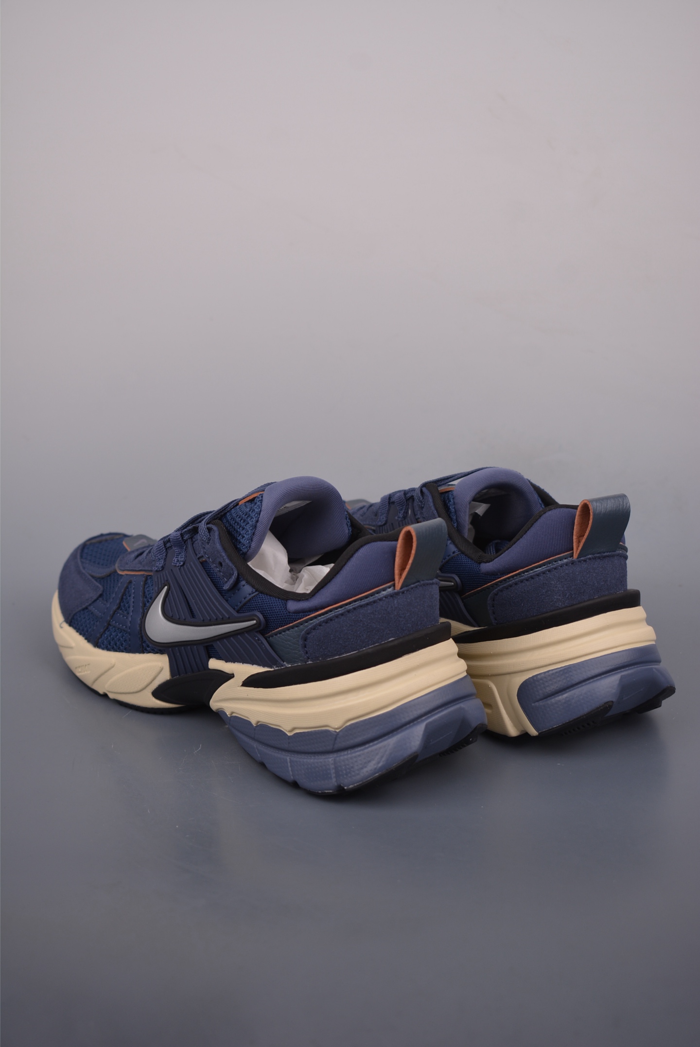 Nike V2K Runtekk 