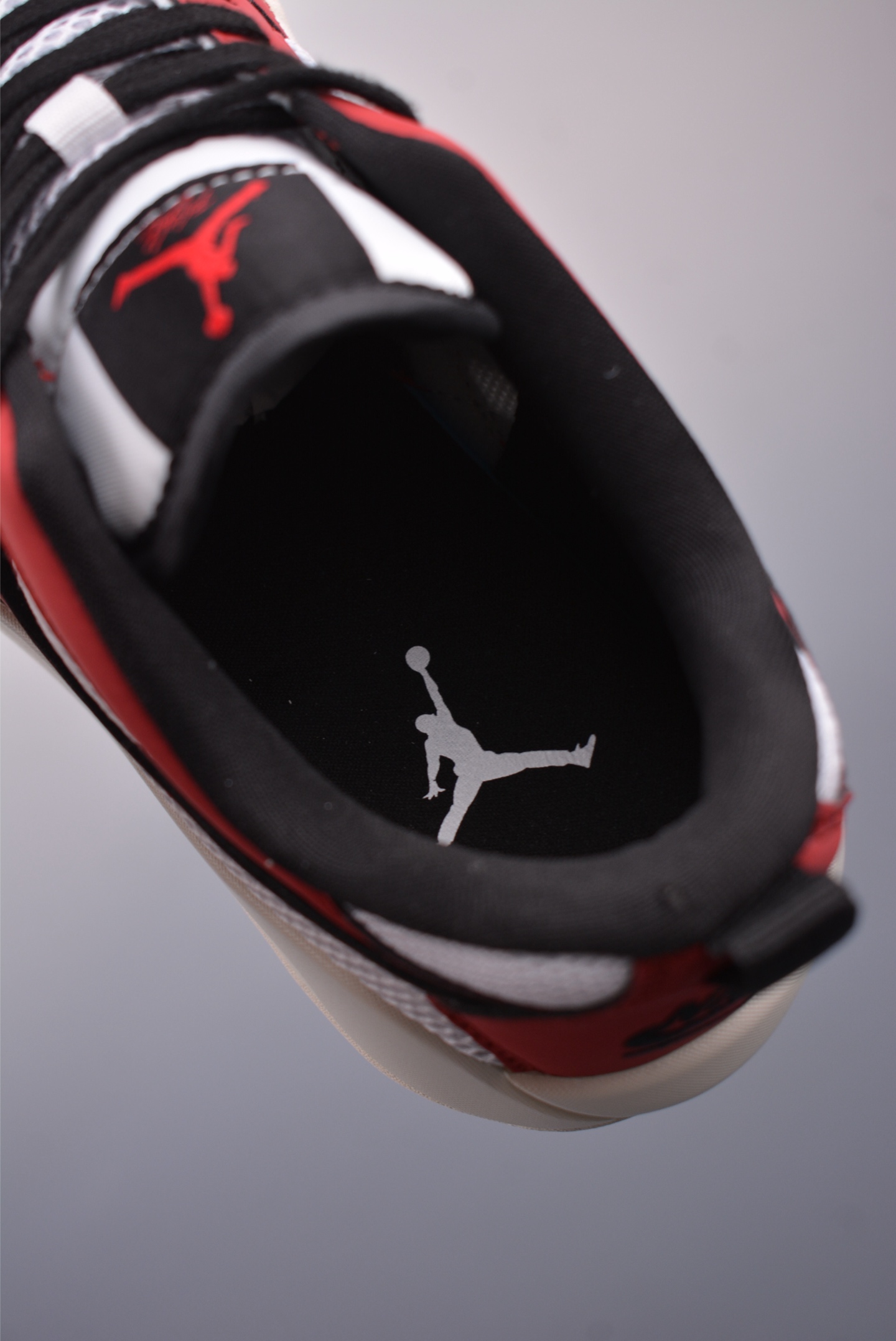 Nike Air Jordan CMFT Era Sneakers Mesh Chicago Color HJ6777-106