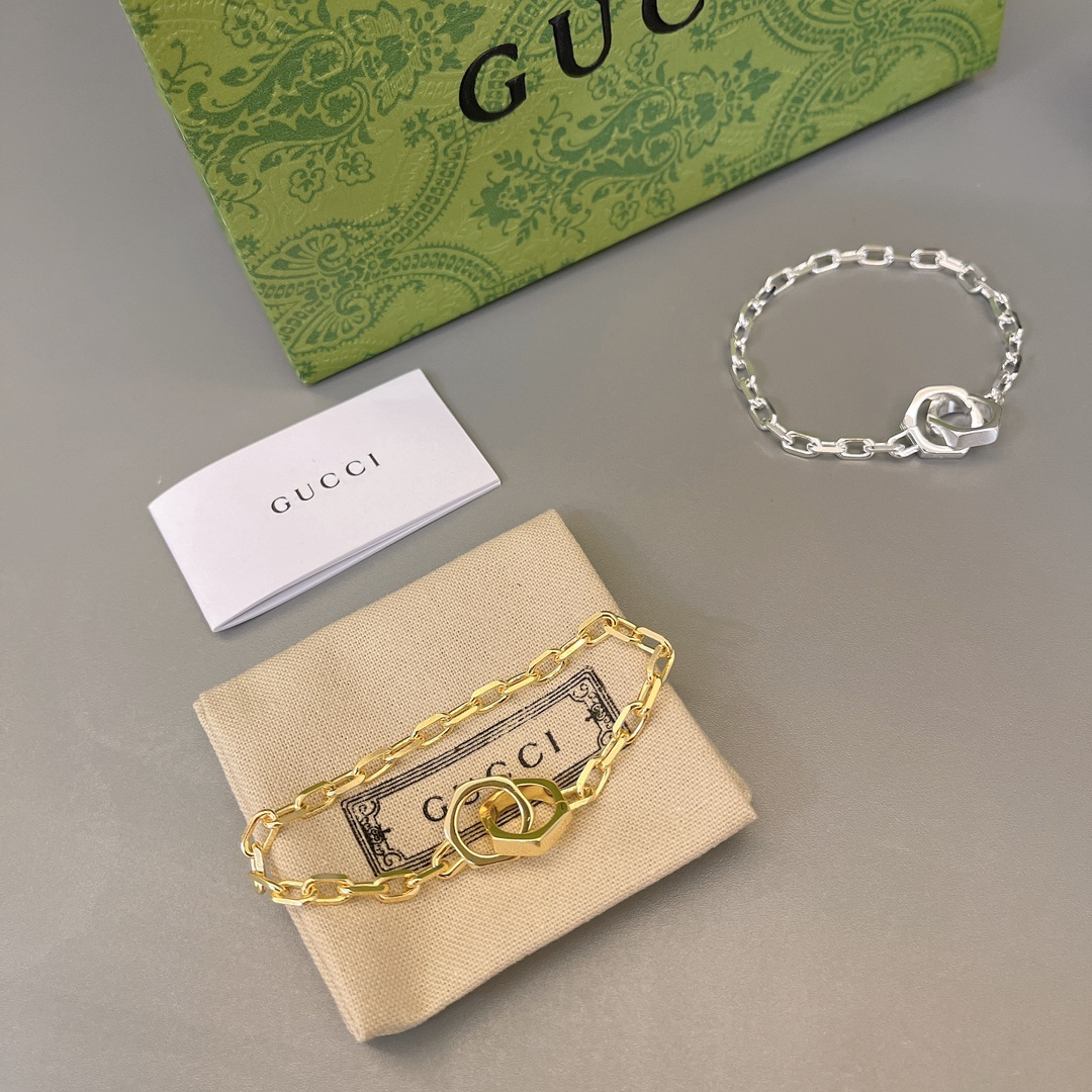 Gucci Nut Chain Bracelet