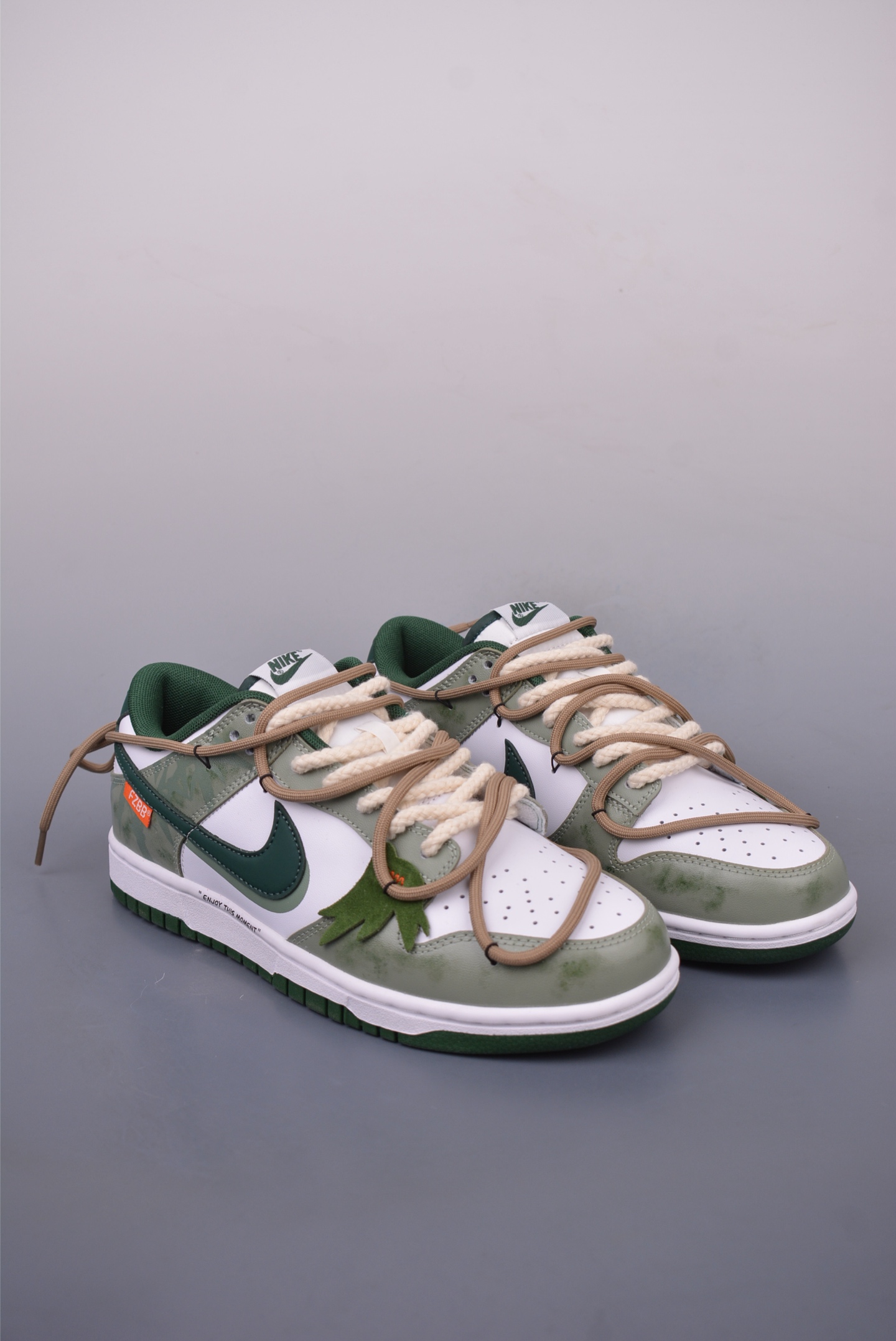 NIKE SB Dunk Low sneakers Butterfly Bamboo Forest DD1391-101