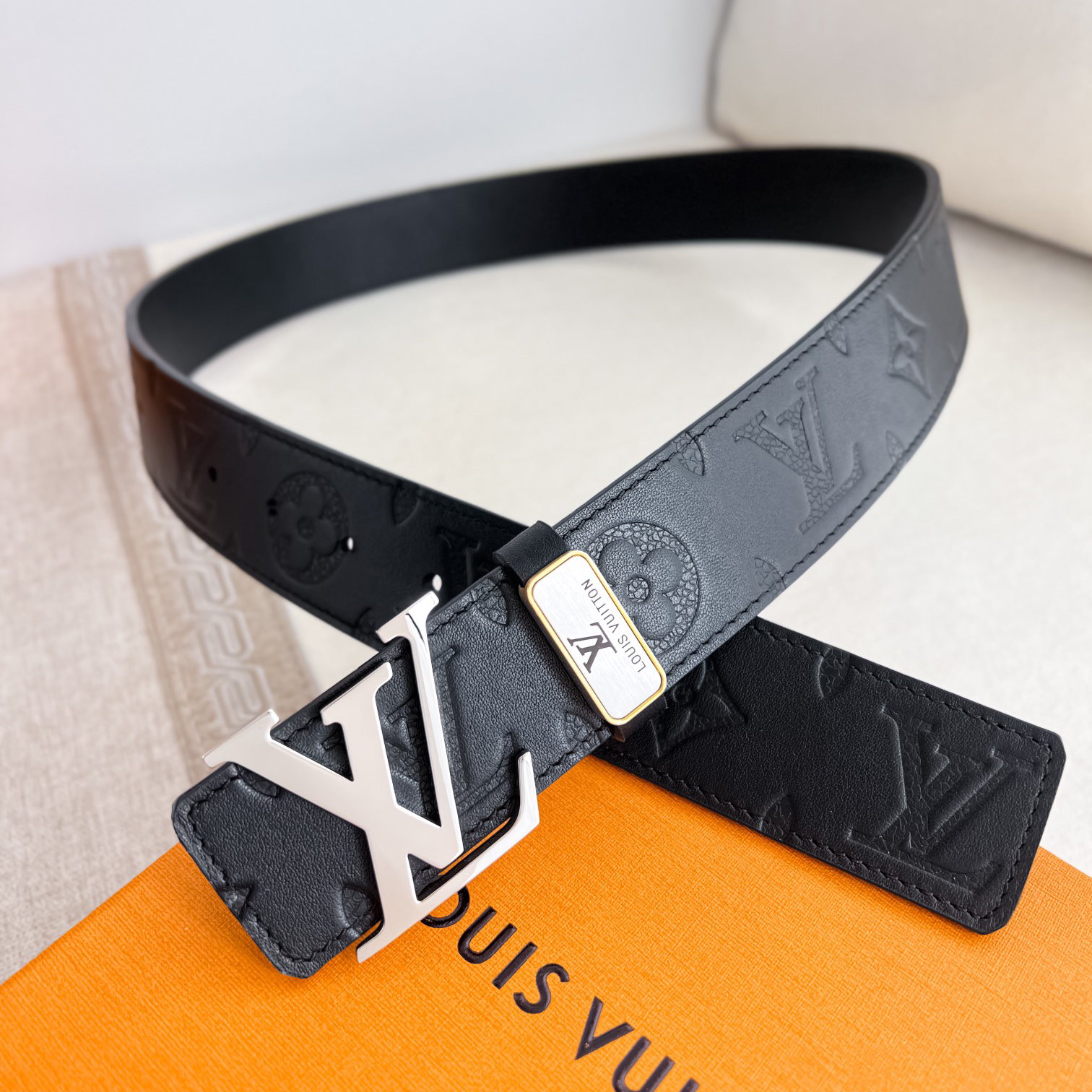 Louis Vuitton Black Printed Calfskin Men's Belt 3.8CM Width
