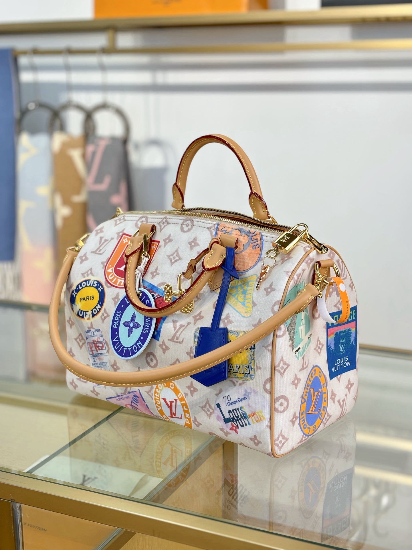 Louis Vuitton SPEEDY SOFT 30 Bag M14587