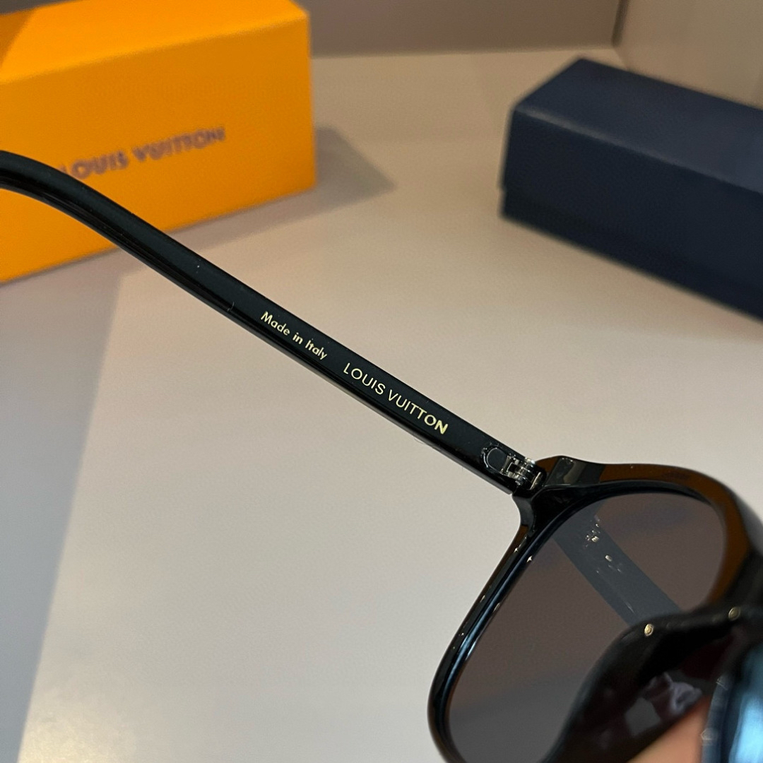 Louis Vuitton Square Frame Sunglasses