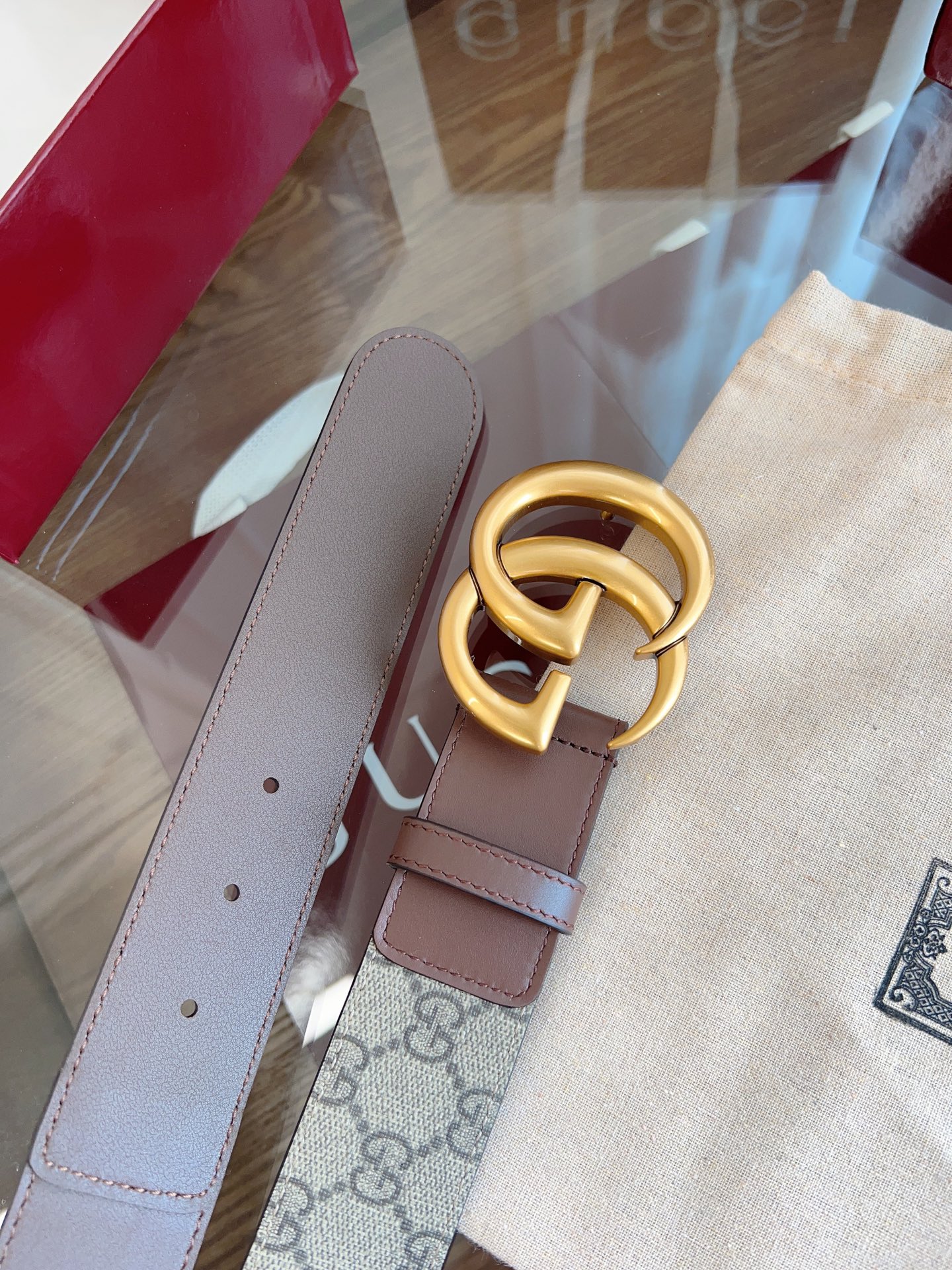 Gucci Double G brass buckle leather belt with a width of 4.0cm