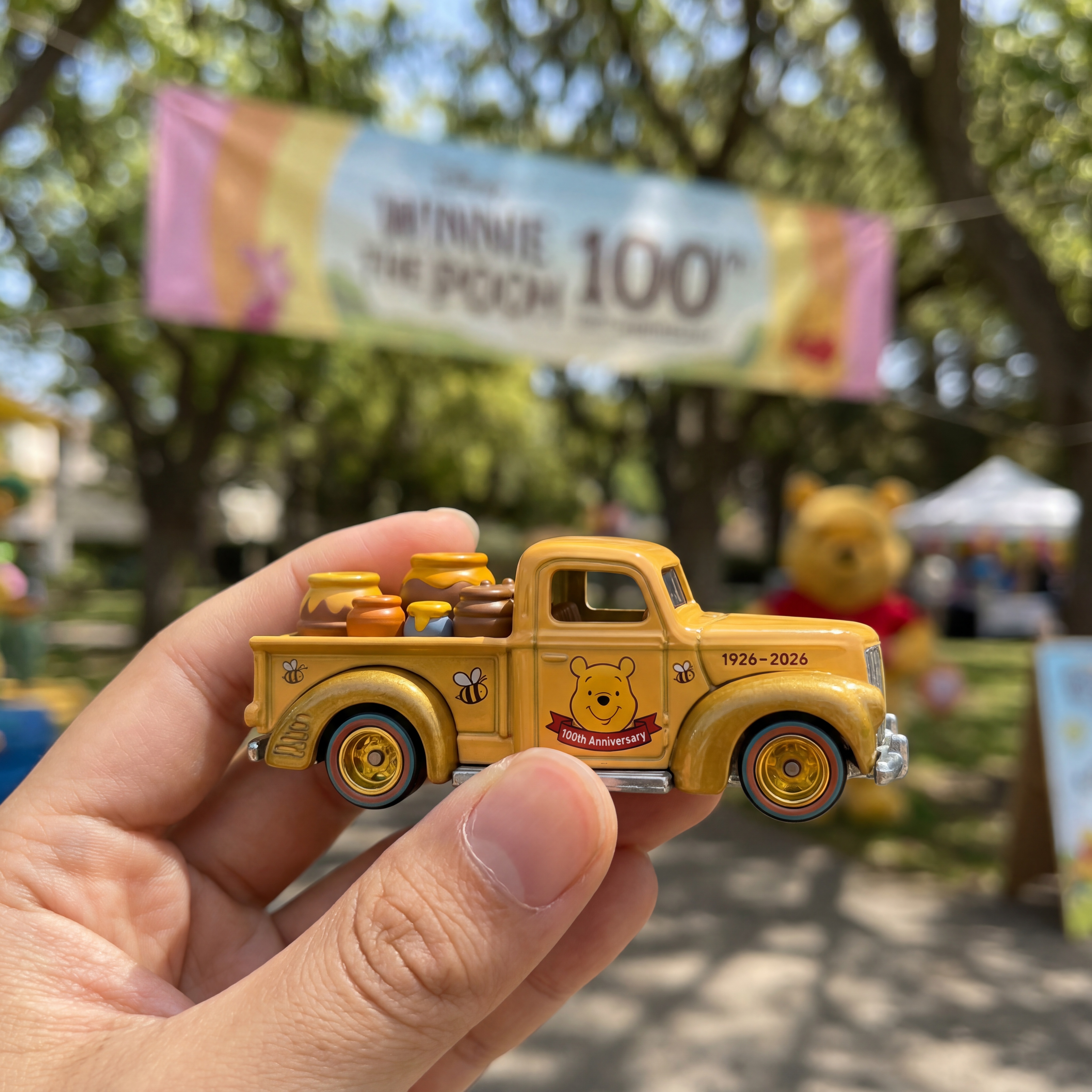 Hot Wheels Winnie the Pooh 100th Anniversary Honey Pot Pickup