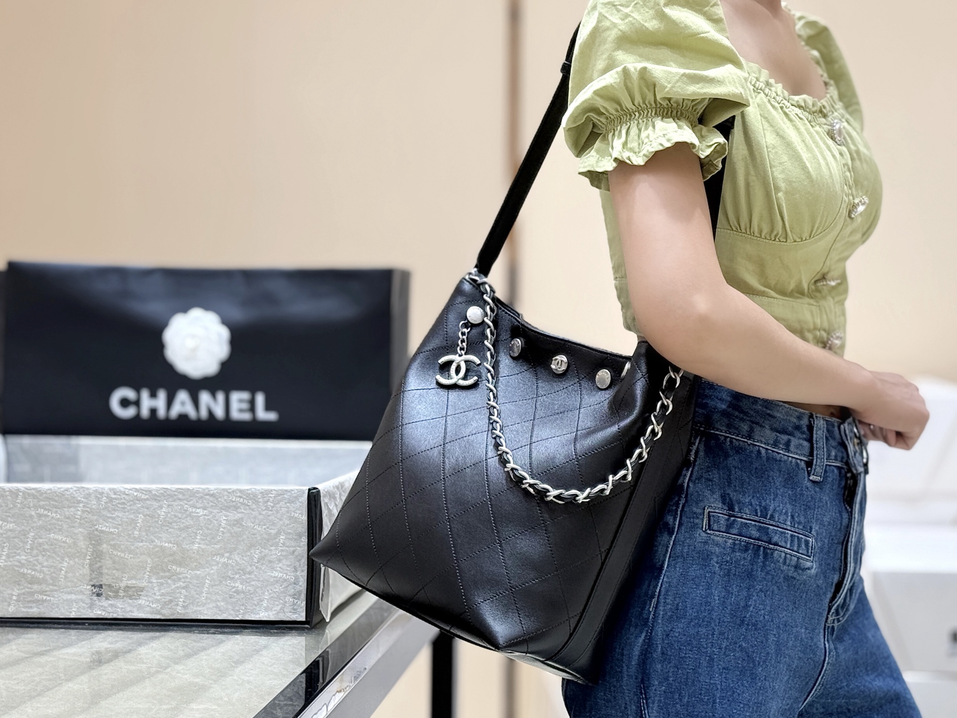 Chanel 25P Spring/Summer Preview Series Rivet Bucket Bag AS5406