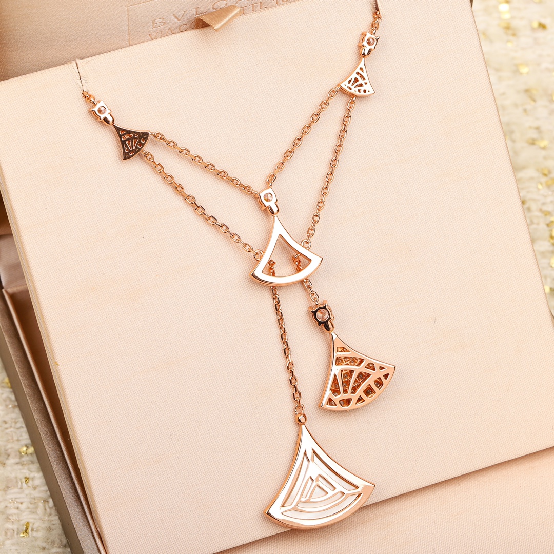 Bulgari fan-shaped double-layer necklace