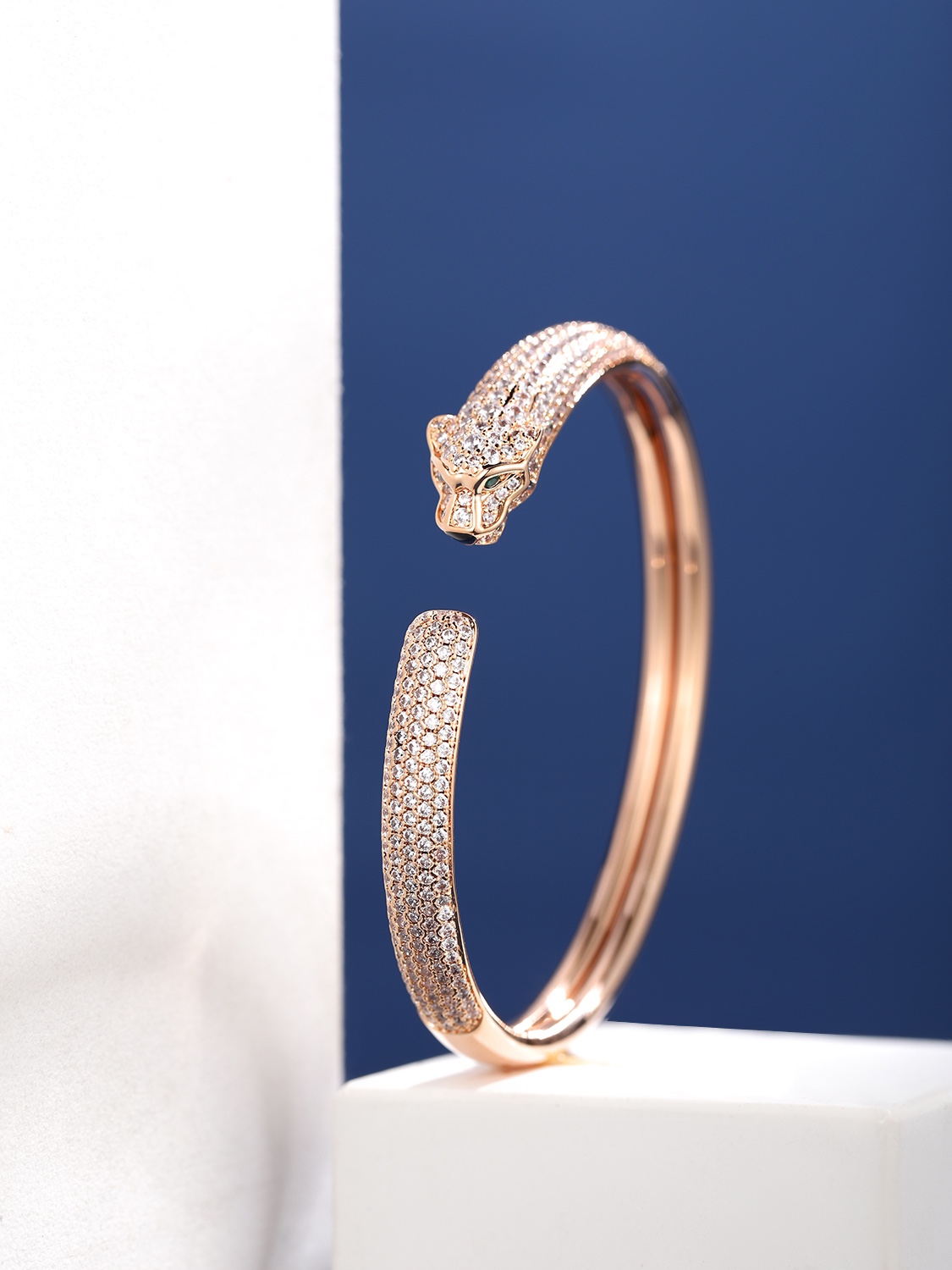 Cartier cheetah full diamond bracelet