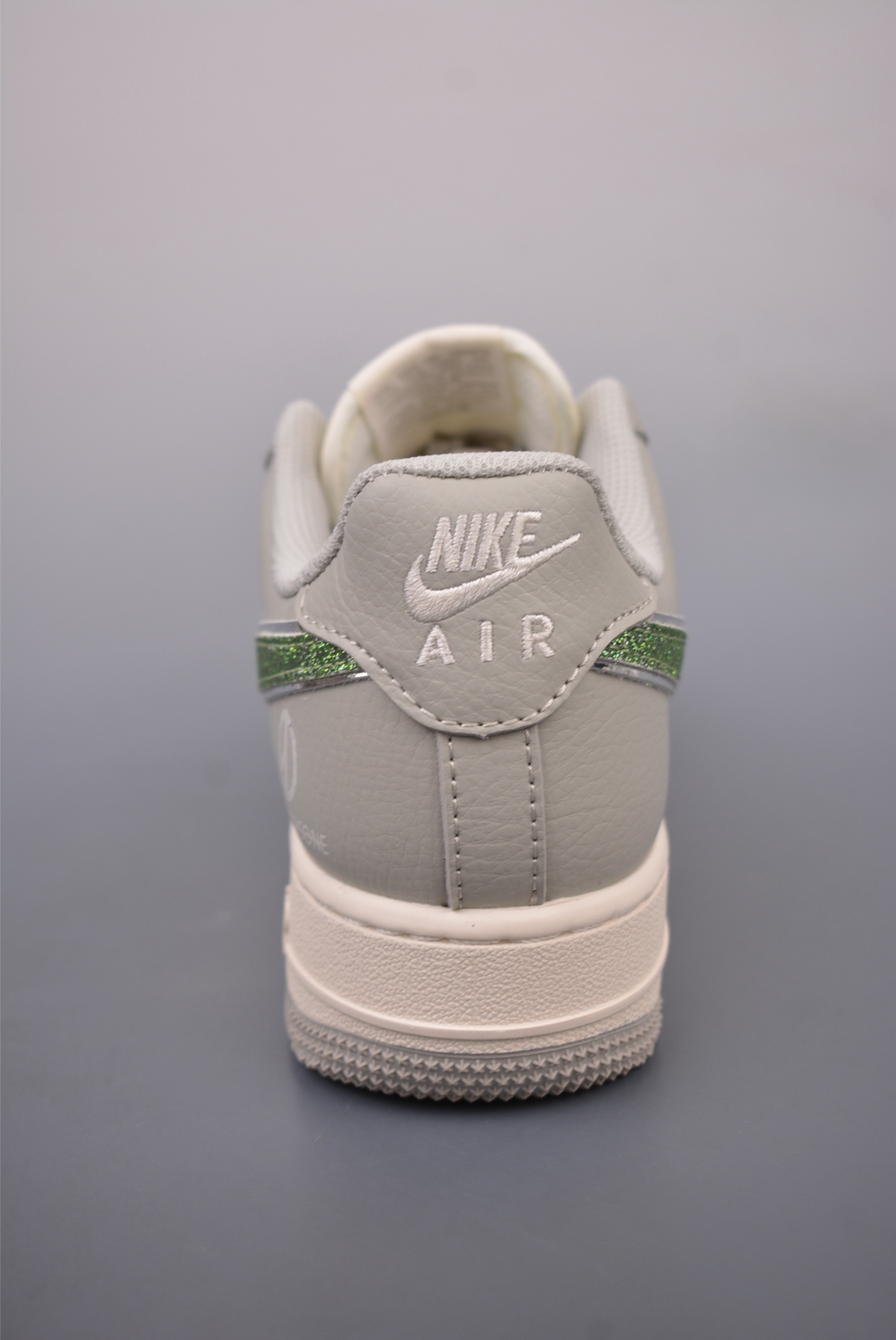 Nike Air Force 1'07 Low Grey, White, Green, Hook, Daisy QY6818-618