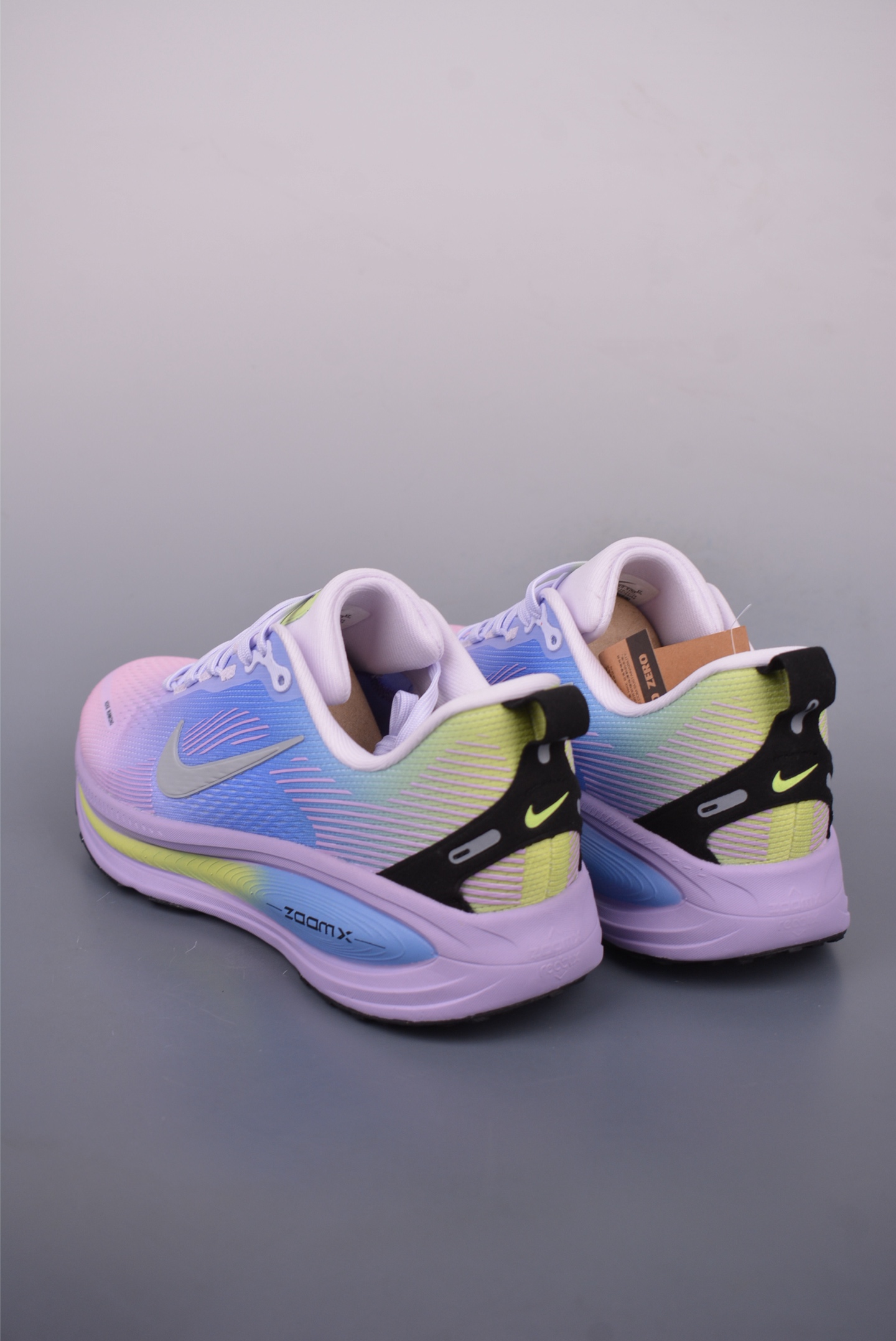 Nike Vomero 18 ZoomX 