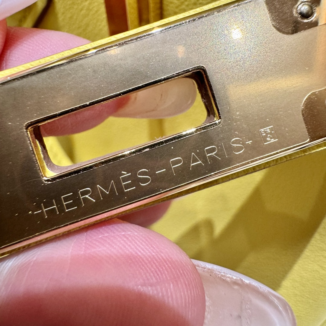 Hermès Birkin 9RLime Handbag (Handmade to order)