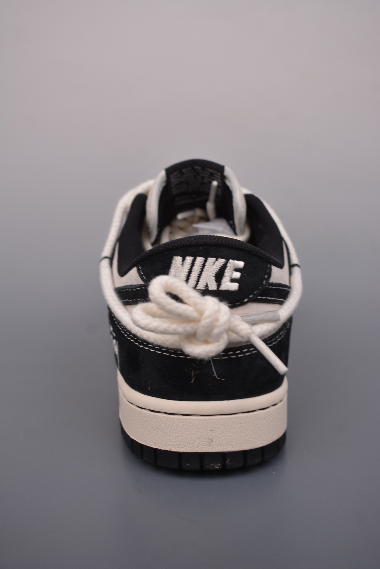 Stussy x Nike SB Dunk Low Retro Lot Stussy black, off-white and white embroidery YX5066-209