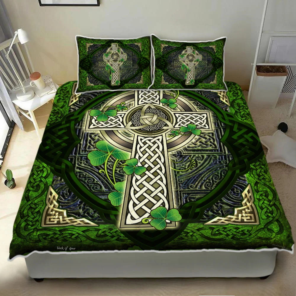Irish Shamrock Celtic Cross Quilt Bed Set
