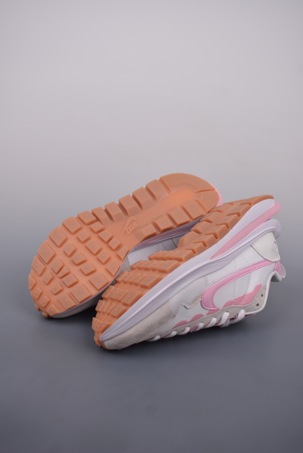 Sacai x Nike VaporWaffle 3.0 Beige Pink DD1875-116