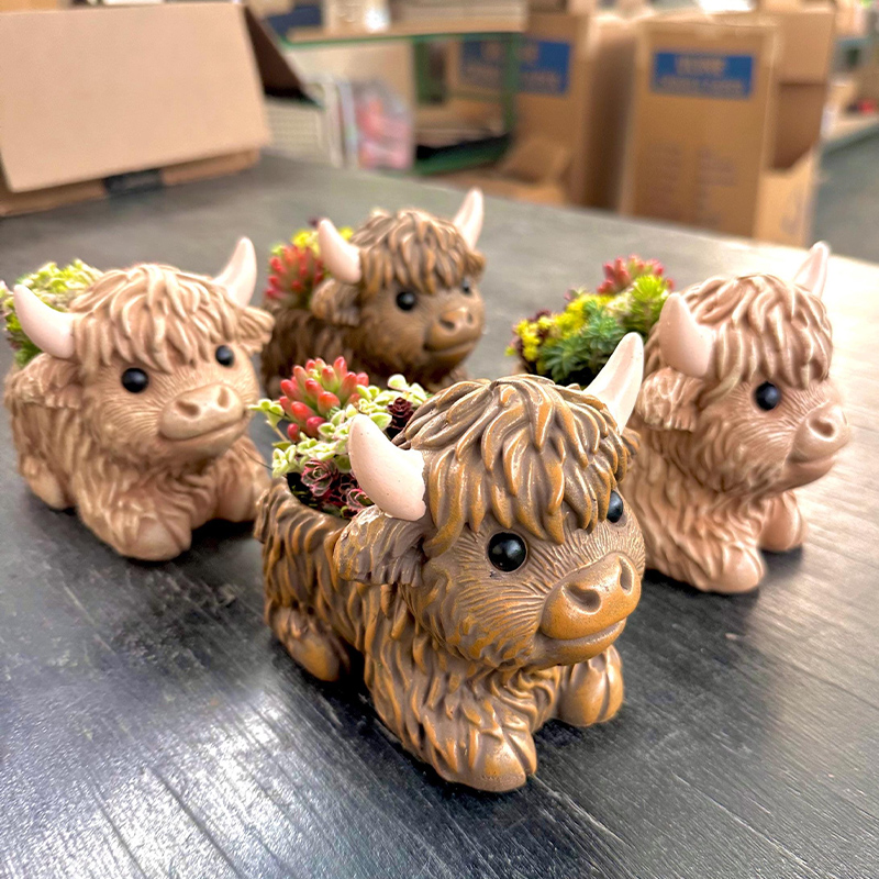 Cute Highland Cow Succulent Planter