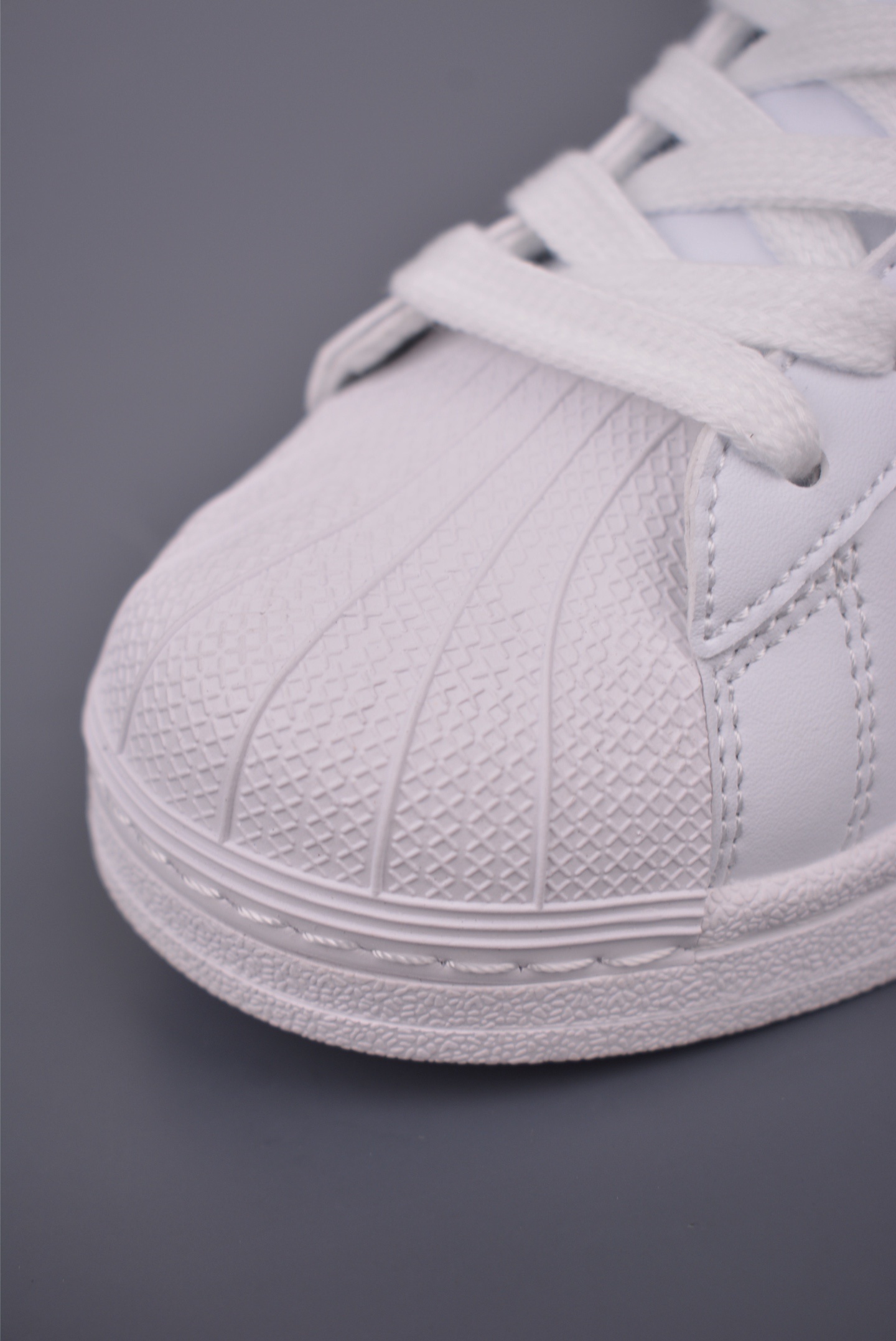 adidas Originals Superstar 2 