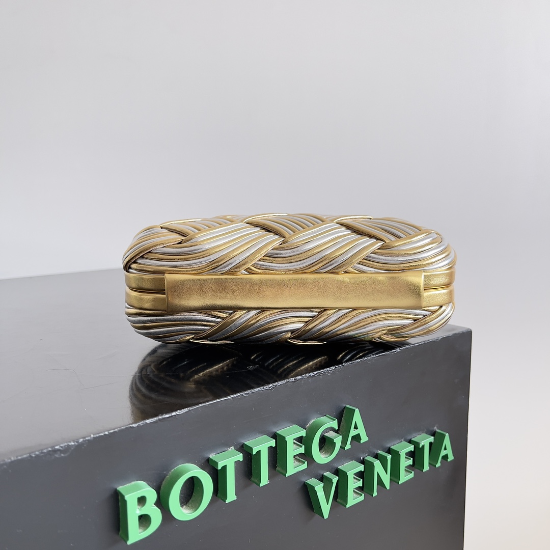 Bottega Veneta Kont Evening Bag 804532