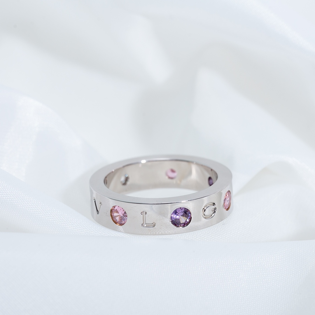 Bulgari logo diamond ring