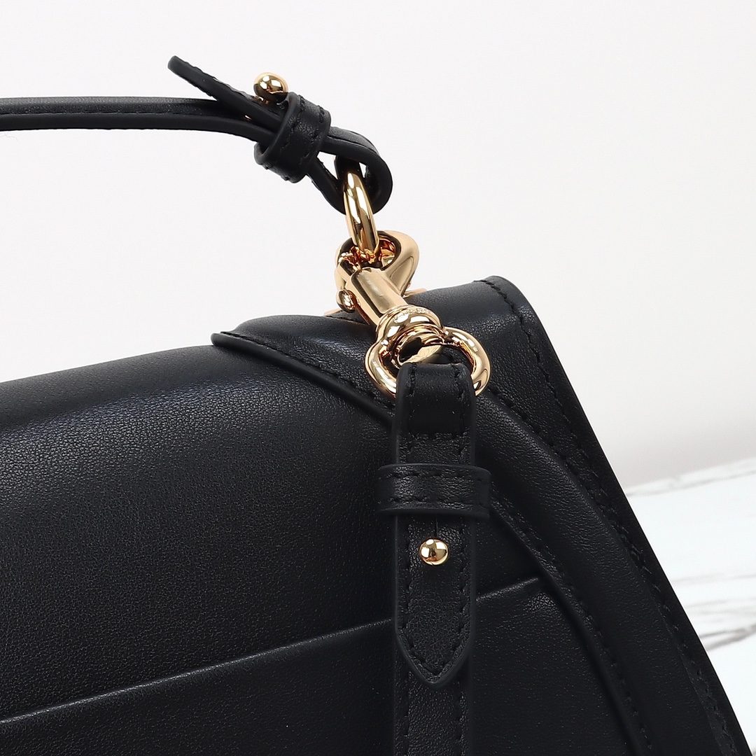 Gucci Blondie medium top handle bag ‎815716 AAEC2 1000