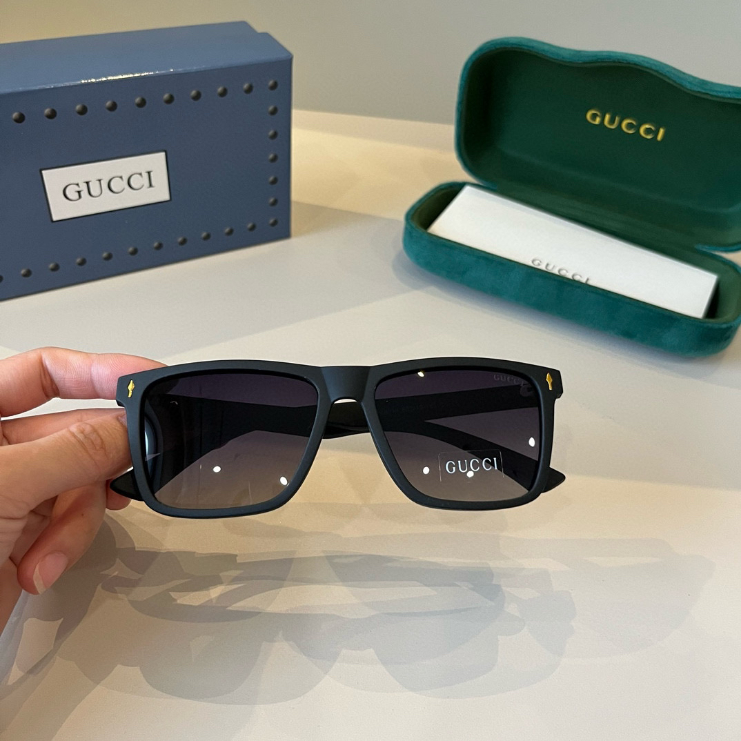Gucci Square Frame Sunglasses