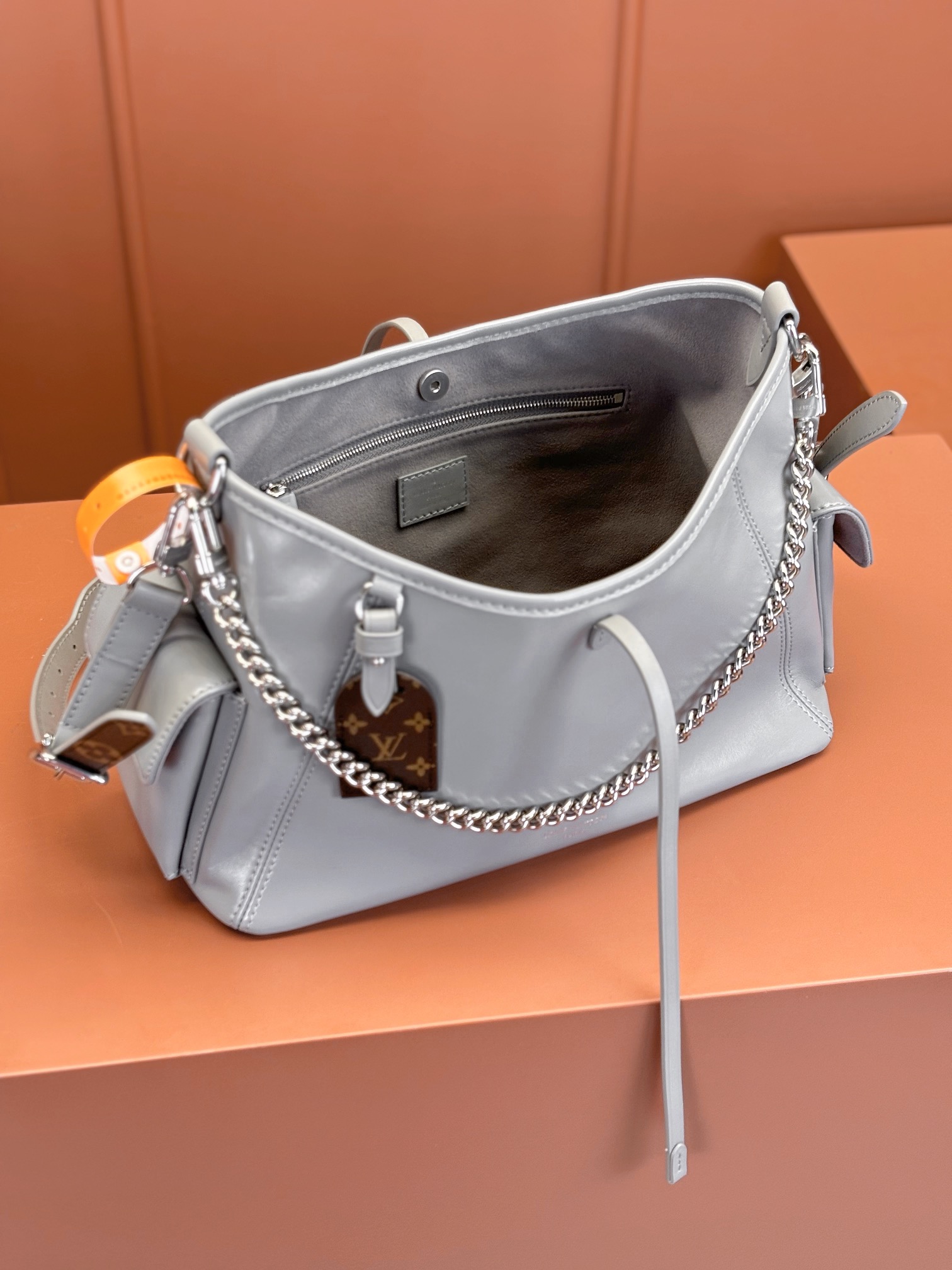 Louis Vuitton CARRYALL DARK Small Bag M12579