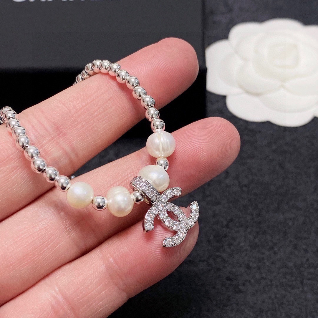 Chanel double c diamond pearl necklace